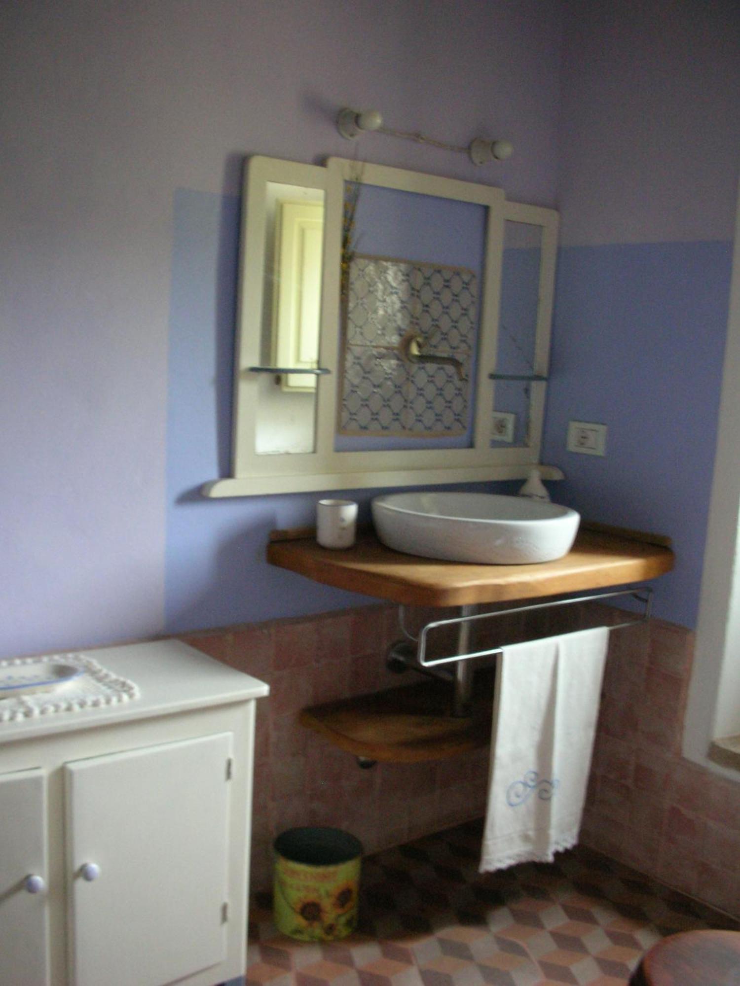 Poggio Dei Prugnoli Bed & Breakfast Tavoleto Room photo