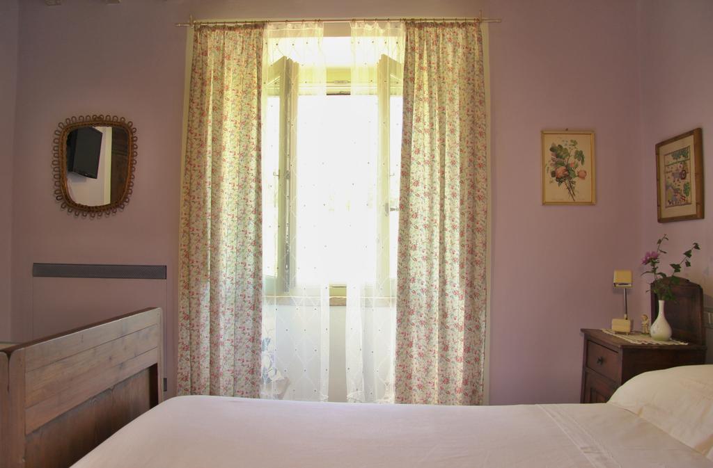 Poggio Dei Prugnoli Bed & Breakfast Tavoleto Exterior photo