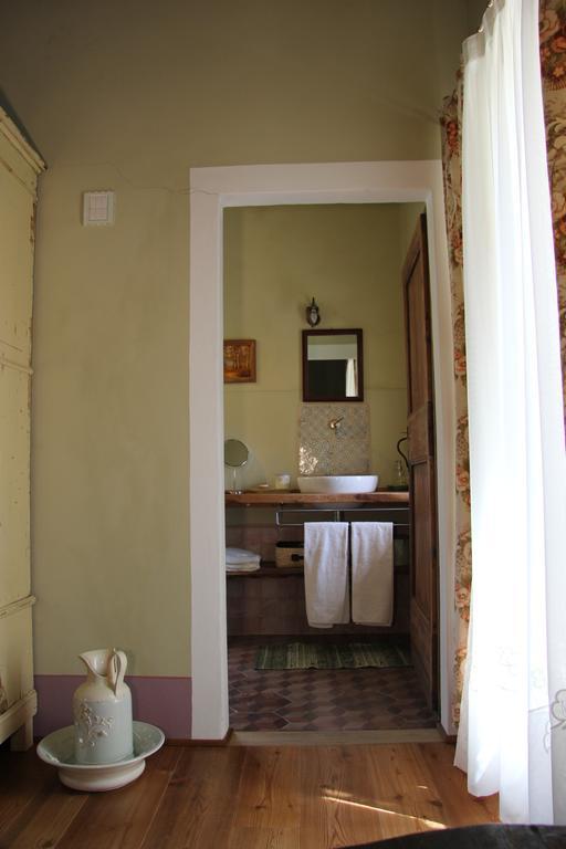 Poggio Dei Prugnoli Bed & Breakfast Tavoleto Exterior photo